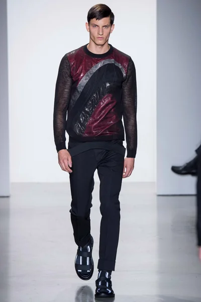 Look 8